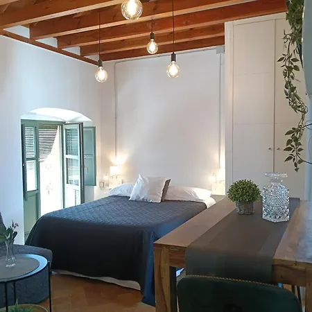 Διαμέρισμα Corredera Travel 5 *